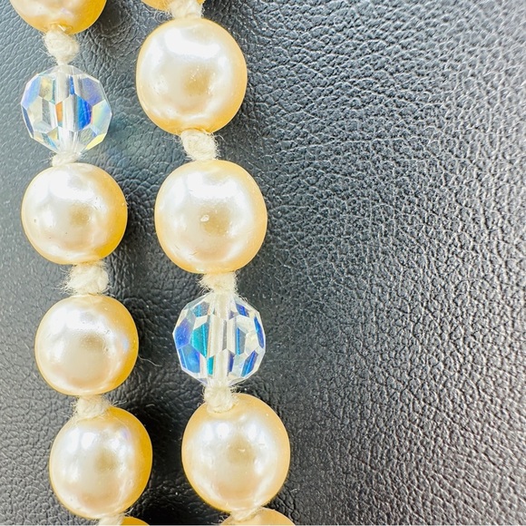 Vintage Glass Pearl Necklace Aurora Borealis Faceted Crystals Knotted Opera 52” - Picture 11 of 11